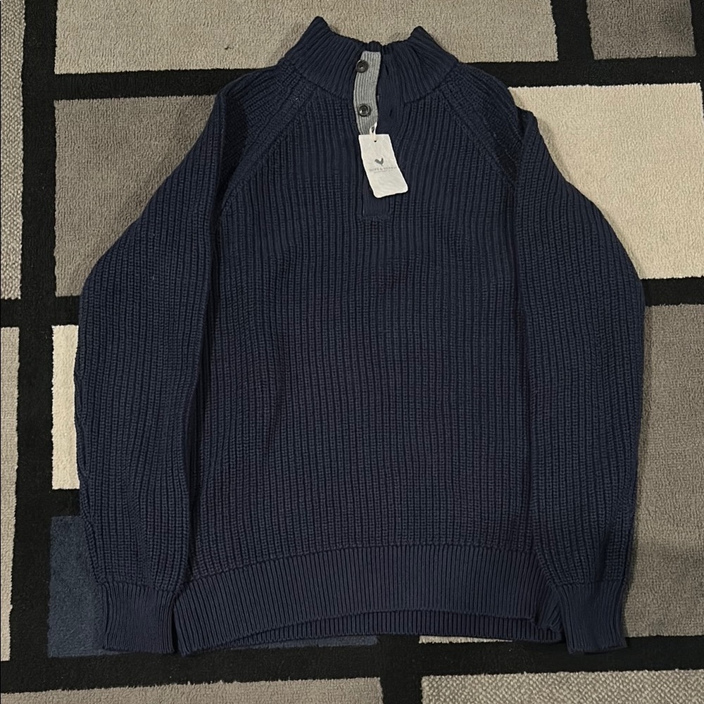 Men's Navy Sweater